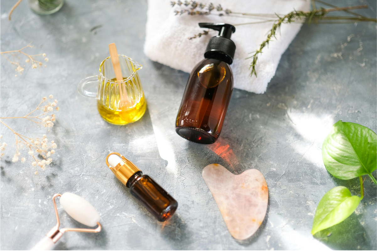 How to apply facial oils as part of a natural skincare routine